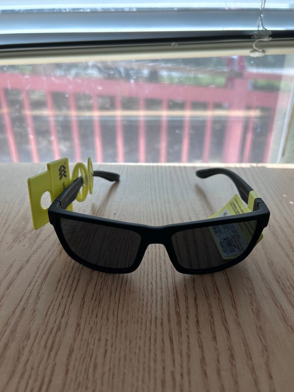 New Unisex All In Motion Surfer Polarized Sunglasses 🕶️ Black Rubberized